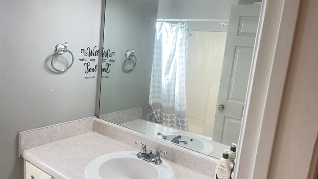 Building Photo - 6917 Minchew Ct