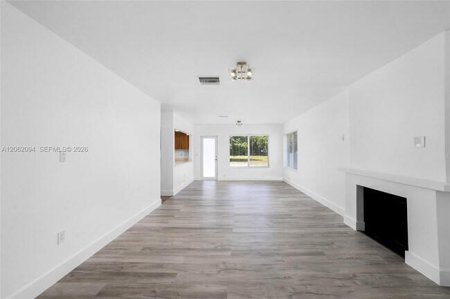 Building Photo - 14120 NW 2nd Ave