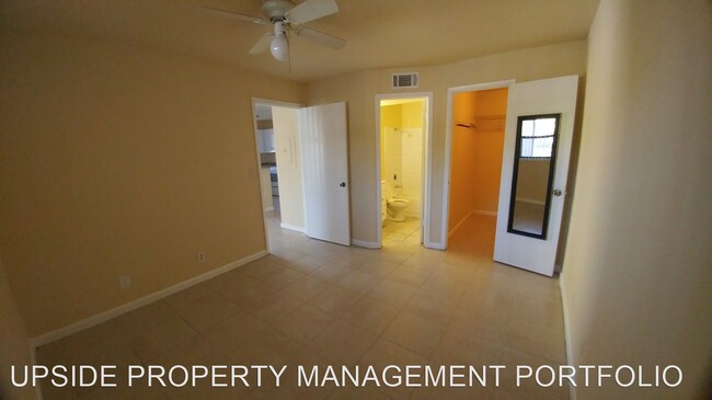 Building Photo - 1 br, 1 bath House - 4090 N Pine Island Ro...
