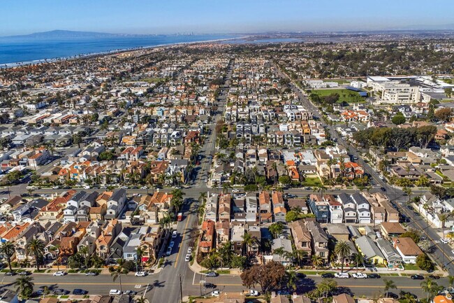 Building Photo - 603 10th St