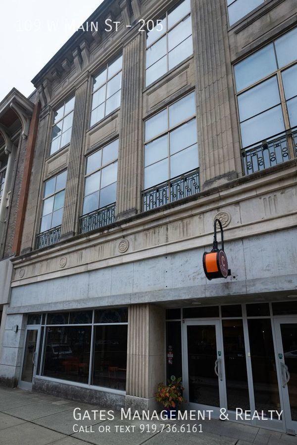 Building Photo - 109 W Main St