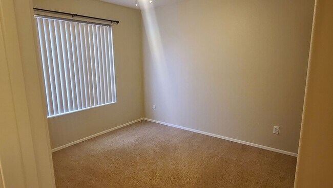 Building Photo - 5-bedroom in the heart of Gilbert