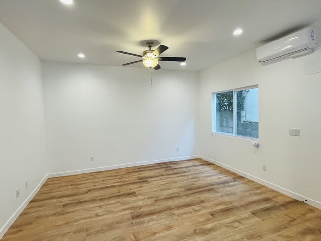 Building Photo - Spacious 3-Bed, 2-Bath Home on Thomson Court
