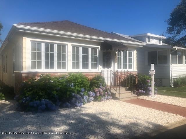 Building Photo - 1807 Greenwood Terrace