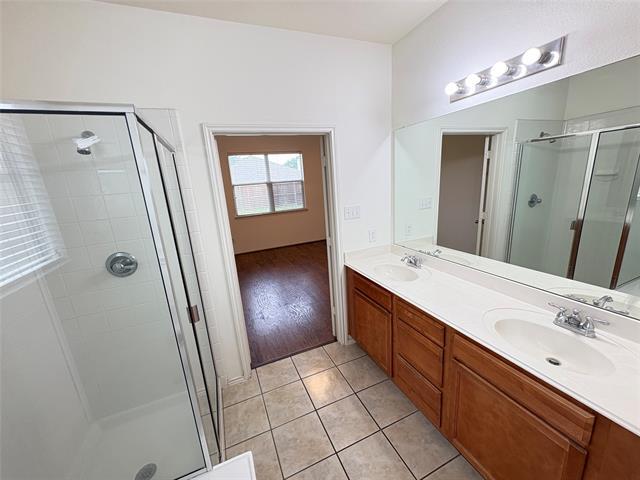 Building Photo - 1010 Utopia Ln