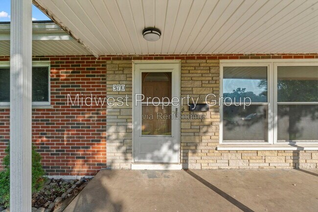 Building Photo - 370 Gerald Ave