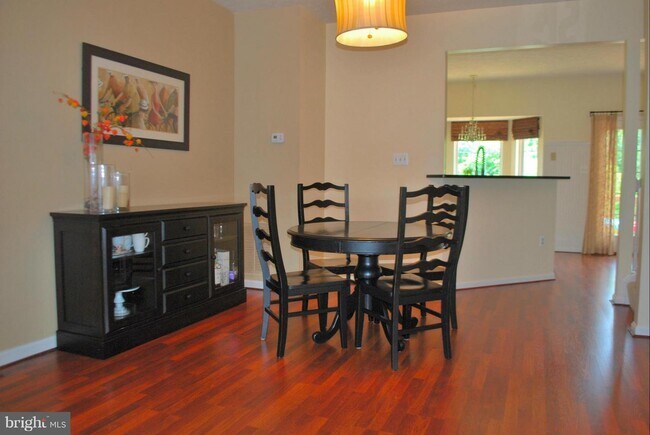 Building Photo - 44118 Tippecanoe Terrace