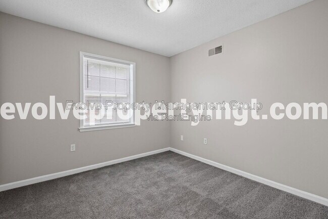 Building Photo - 5331 Pipers Gap Dr
