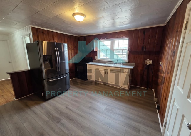 Building Photo - 252 Westbrook Ave