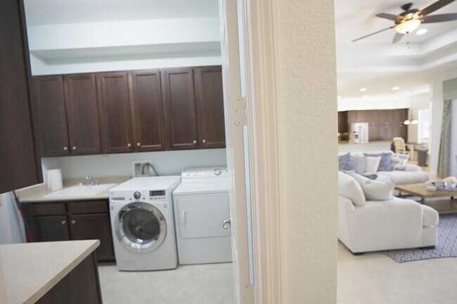 Building Photo - 3934 Torrens Ct