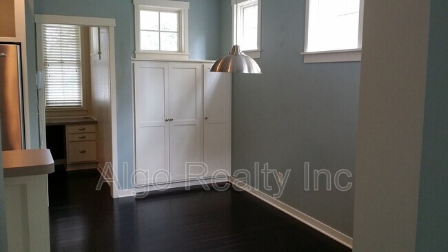 Building Photo - 15822 Drawstone Trail