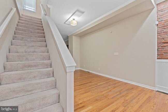 Building Photo - 226 S Patterson Park Ave