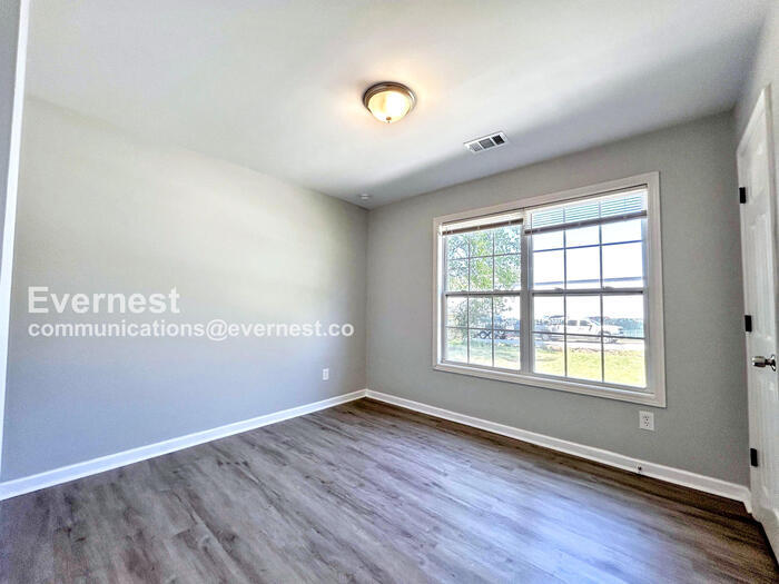 Building Photo - 1827 Belcher Pl SW