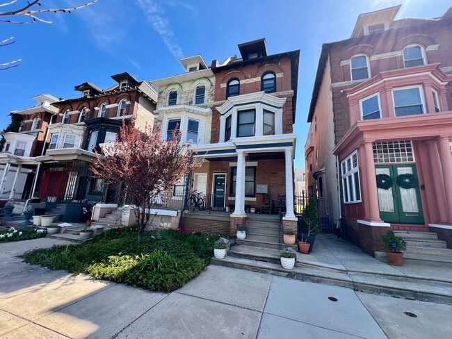 Building Photo - 1839 N 33rd St