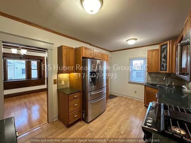 Building Photo - 1027 Climax St