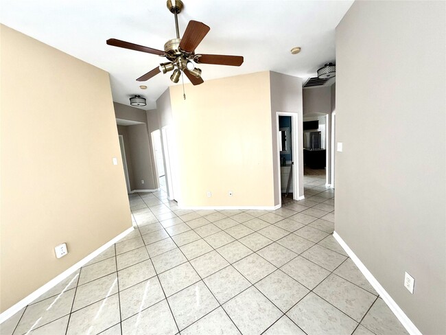 Building Photo - 1723 Wind Trace Cove