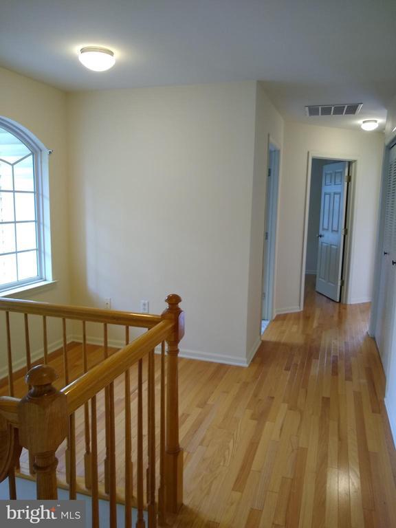 Building Photo - 19 Wordsworth Ct
