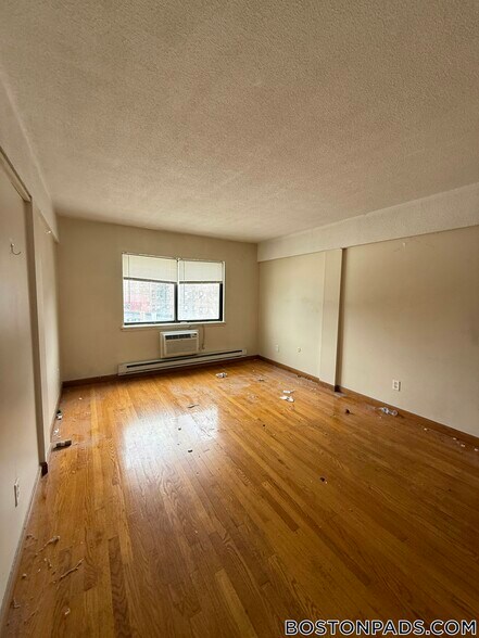 Building Photo - 1110 Commonwealth Ave