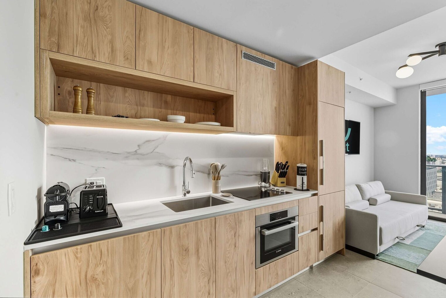 Building Photo - 11 NE 6th St