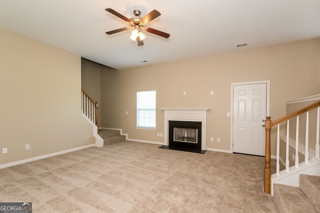 Building Photo - 5563 Martin Ct