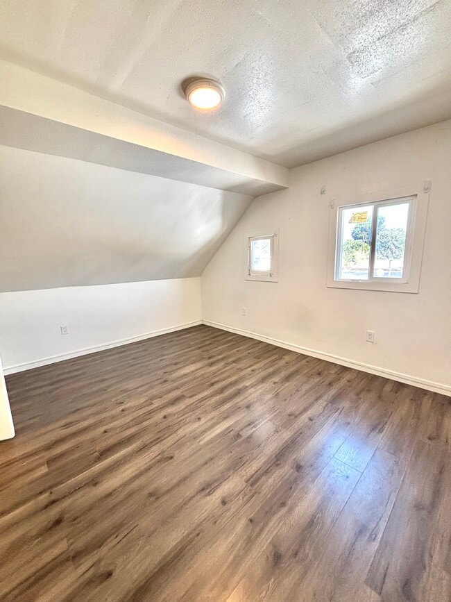 Building Photo - 4059 Brighton Ave