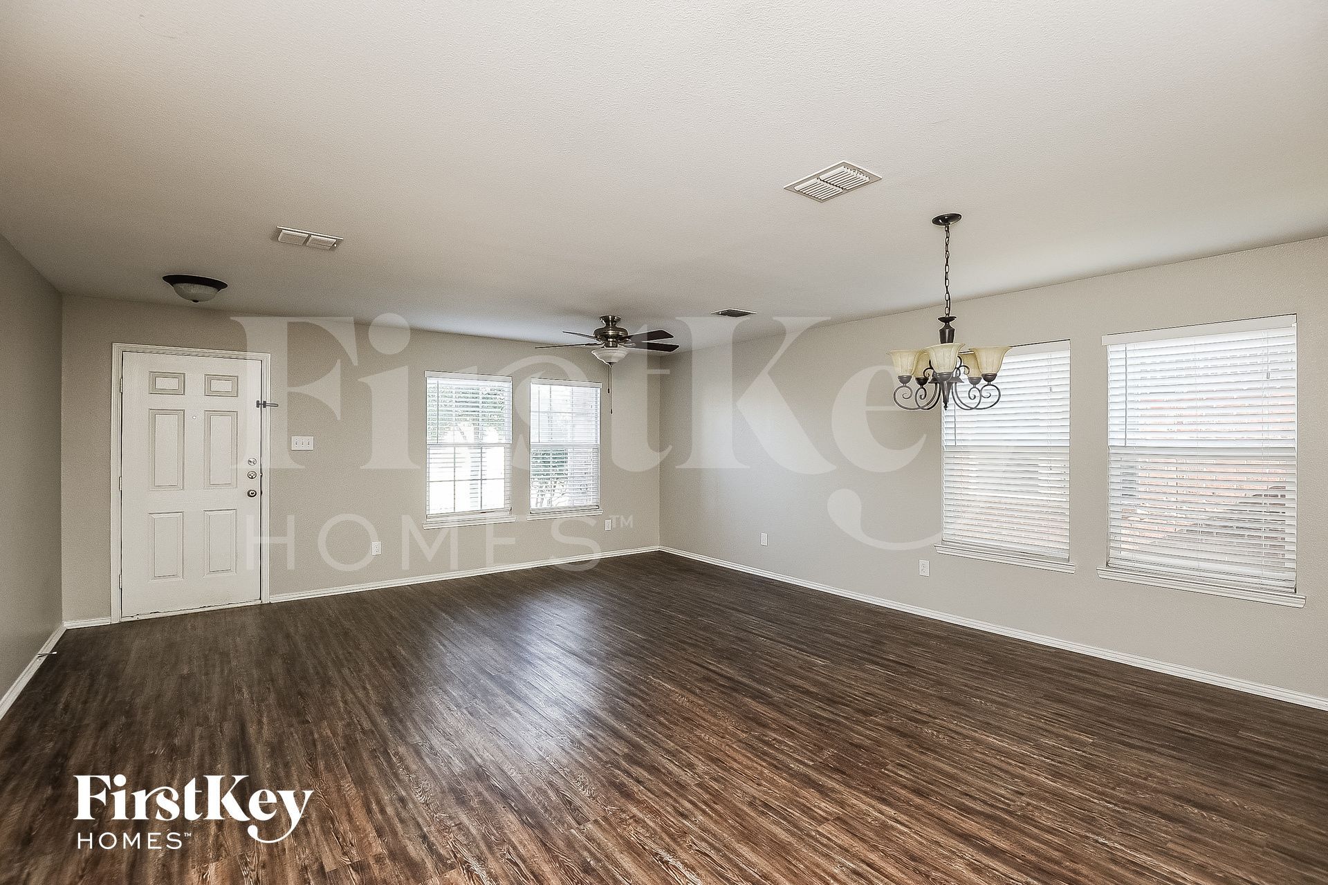 Building Photo - 4516 Mountain Oak St