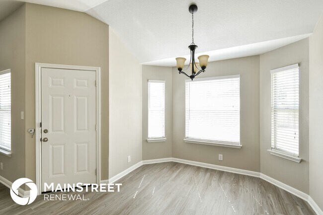 Building Photo - 8514 Whitebrush