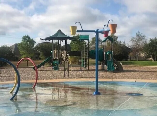 Building Photo - 1991 Shim Ball Wy