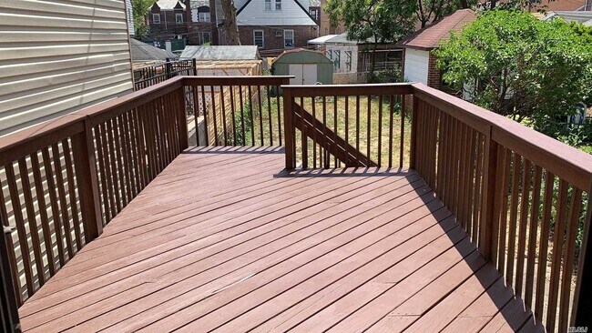 Building Photo - 141-18 Booth Memorial Ave