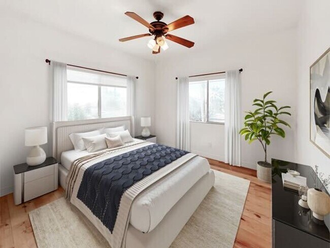 Building Photo - Gorgeous 2 Bed with Views East to the Moun...
