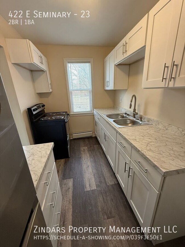 Building Photo - MOVE IN SPECIAL!!! Newly Remodeled 2 Bed 1...