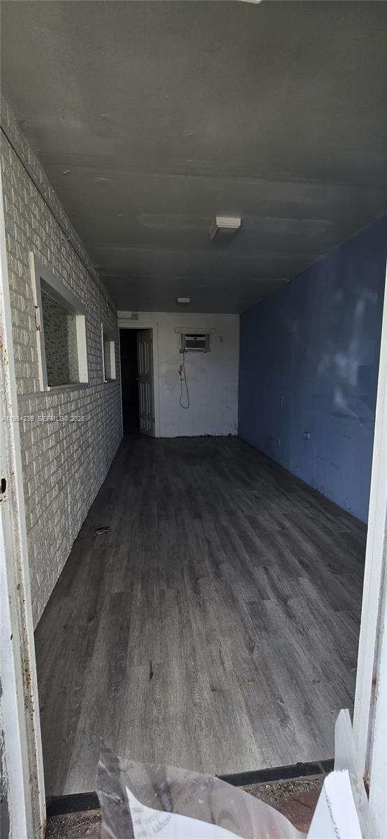 Building Photo - 1824 Monroe St