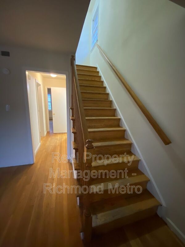 Building Photo - 5500 Stella Rd