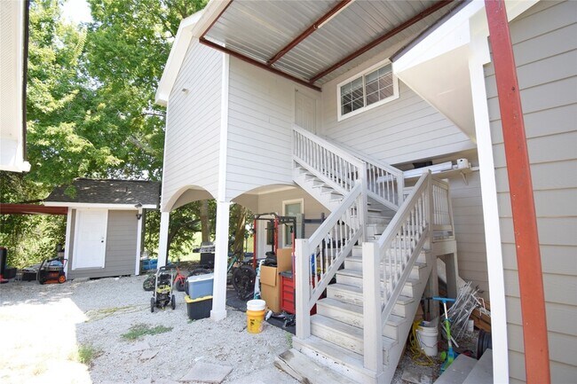 Building Photo - 104 Virginia St