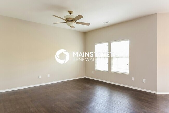 Building Photo - 4 Bedroom Pet-Friendly Home in Clayton, NC...