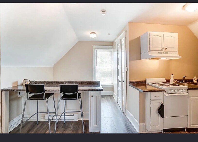Building Photo - 4424 Ashland Ave