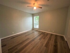 Building Photo - 9206 N Allegro St