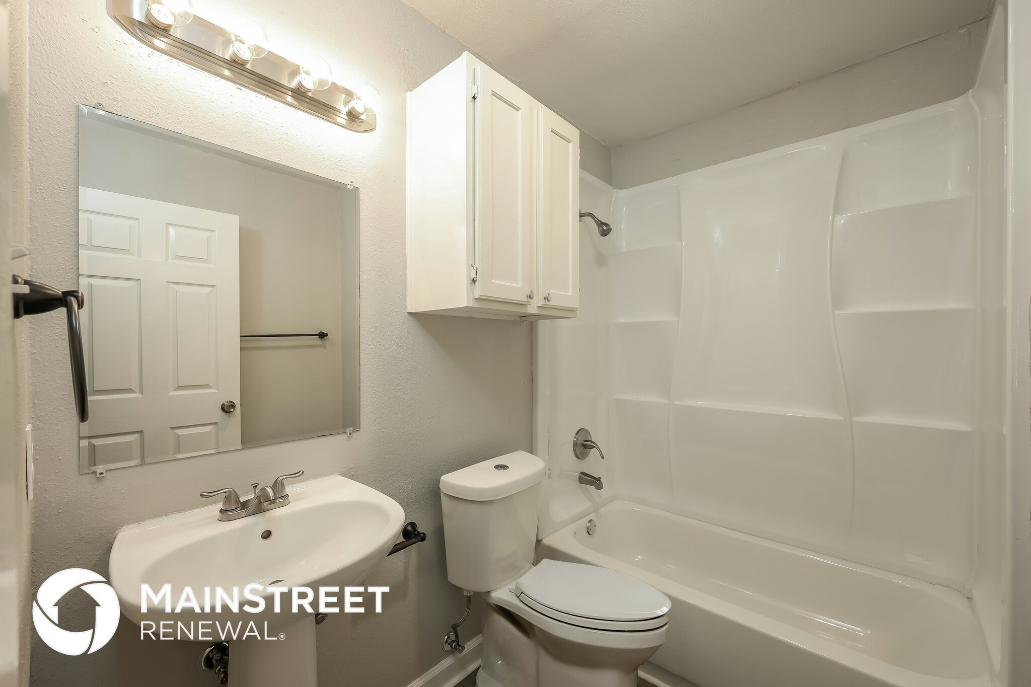 Building Photo - 6606 Gallery Oak St