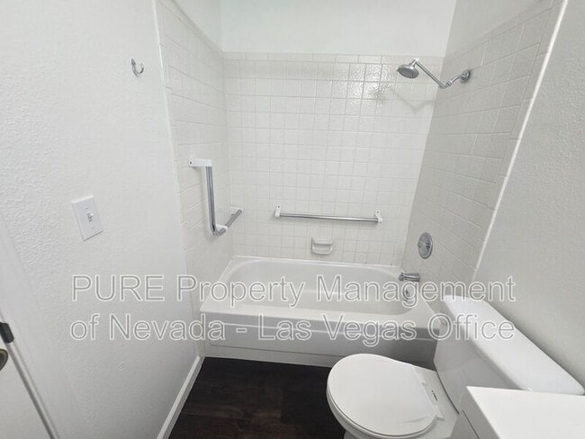 Building Photo - 4270 Rollingstone Dr