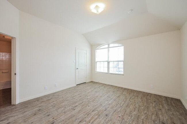 Building Photo - 4803 War Horse Dr