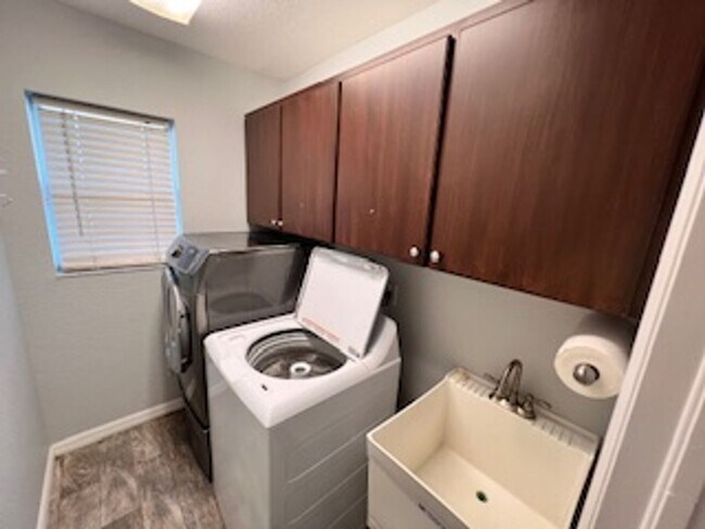 Building Photo - Annual DEEP CREEK Rental - 3/2/2