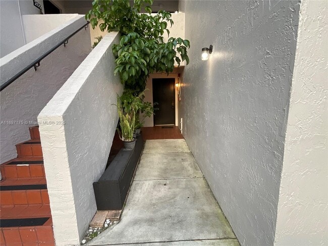 Building Photo - 13045 SW 68th St
