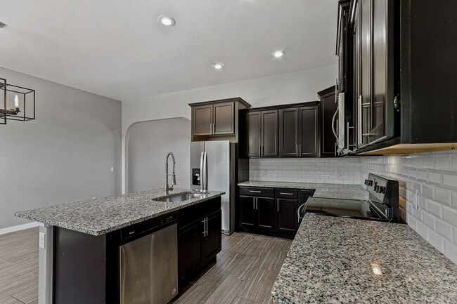 Building Photo - 6350 Escondido Dr