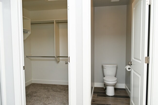 Building Photo - 2032 N 350 E
