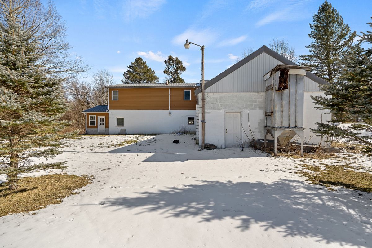 Building Photo - 5113 Cedarvale Rd