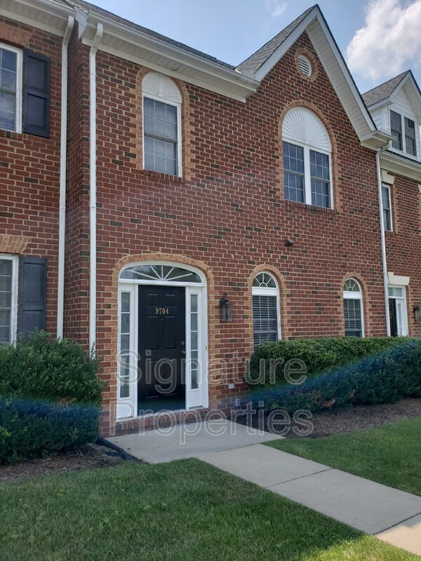 Primary Photo - 9704 Bartley Pond Dr