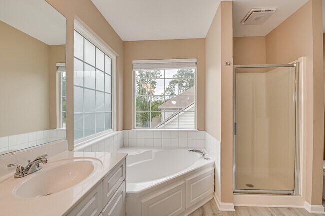 Building Photo - 4111 Eagle Nest Dr