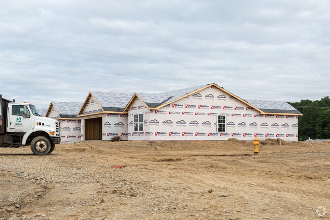 Building Photo - Maple Ridge Villas