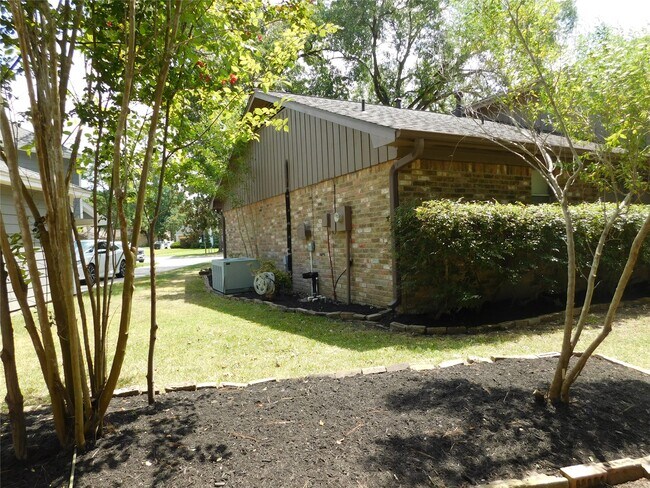 Building Photo - 4 Kingsley Ct
