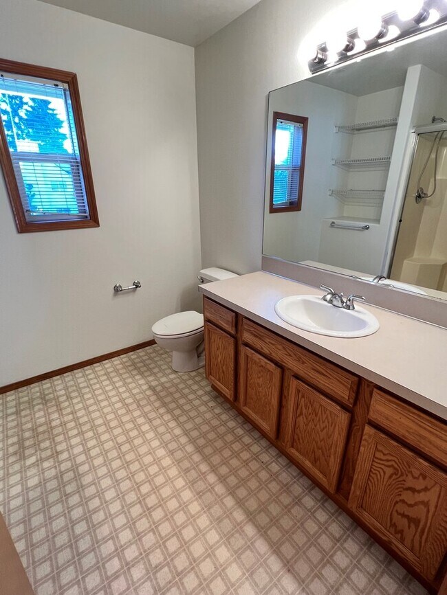 Building Photo - Beautiful Home w/ Garage, Fenced Yard, Extra Pkg & MORE!